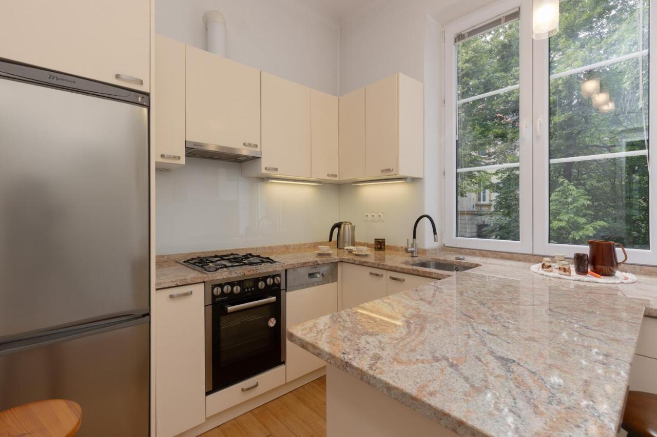 Warsaw New Town Square Apartment For 5 Guests By Noclegi Renters ภายนอก รูปภาพ