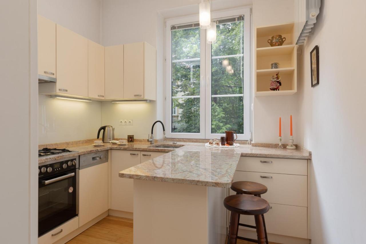 Warsaw New Town Square Apartment For 5 Guests By Noclegi Renters ภายนอก รูปภาพ